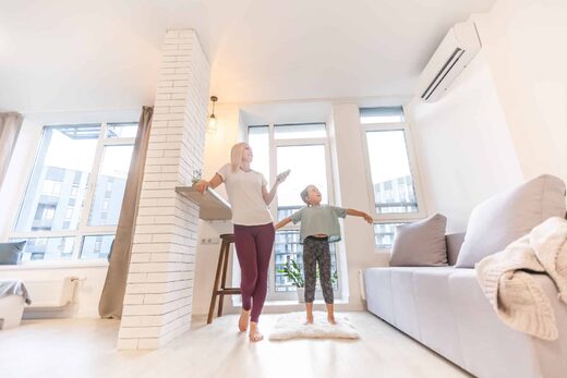 Nettoyer vos filtres ne suffit pas ! Votre clim diffuse encore moisissures et allergènes