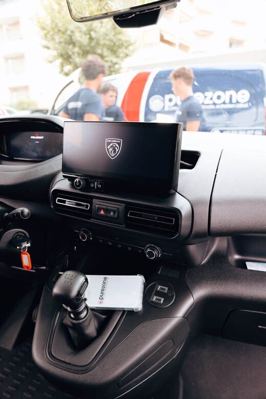 Chez&#x20;Purezone,&#x20;le&#x20;confort&#x20;de&#x20;nos&#x20;techniciens,&#x20;c&#x2019;est&#x20;la&#x20;base&#x20;&#x21;